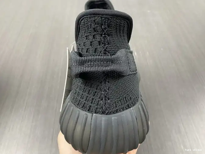 hype Onyx HQ4540 Boost V2 Yeezy Adidas 350 0601